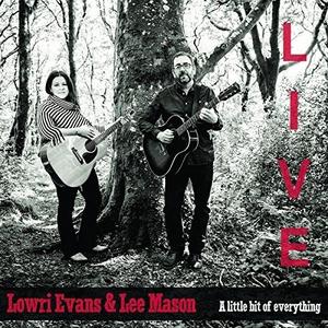 CD Lowri Evans a Lee Mason
