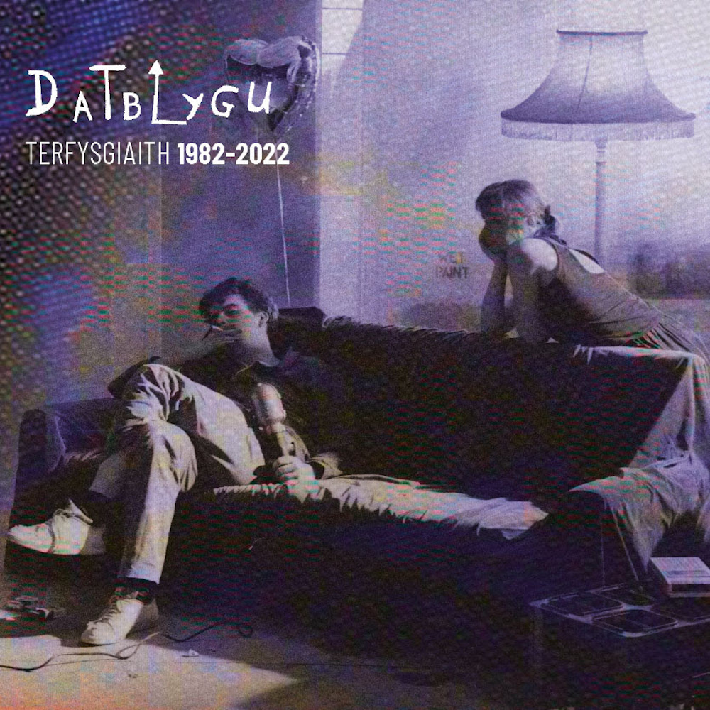 CD Terfysgiaith 1982-2022: